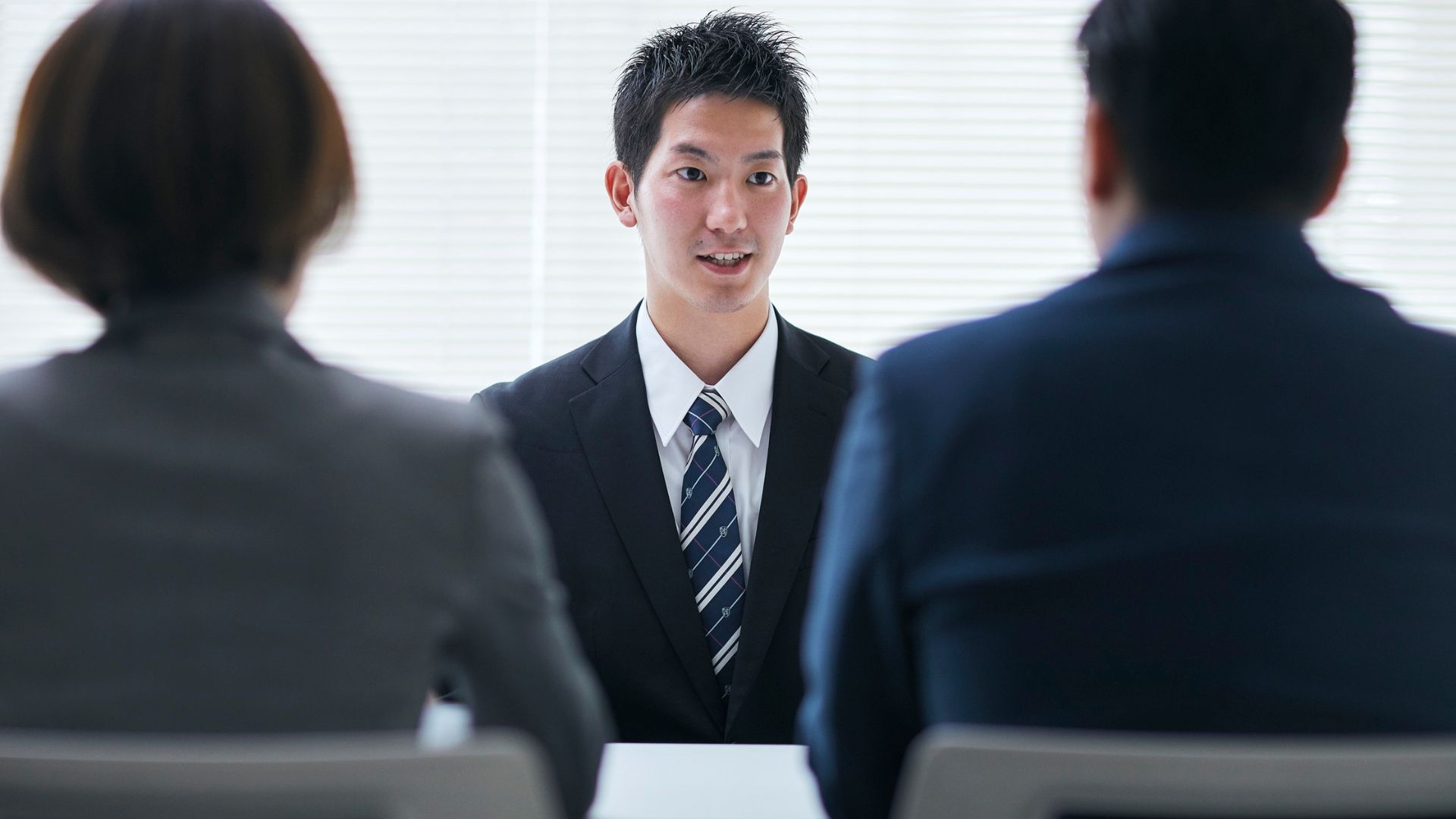 How to Perform Better at Interviews and Secure the Sales & Marketing Job Offers You Deserve